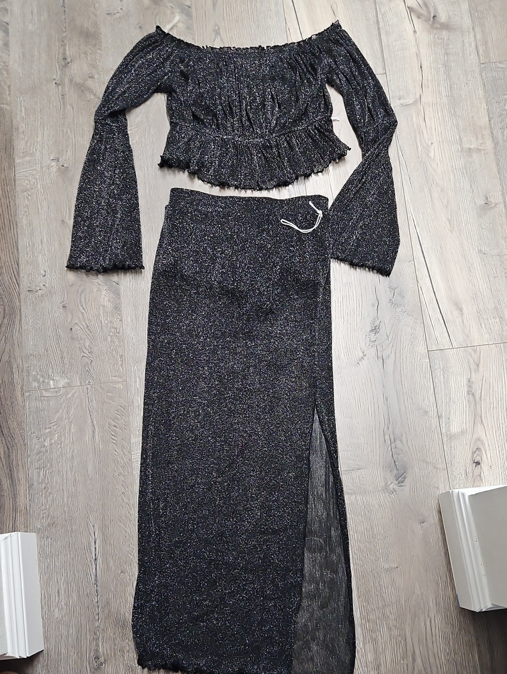 Top & SKIRT Sparkle Long Black Glitter Maxi Skirt - Elegant Evening Wear